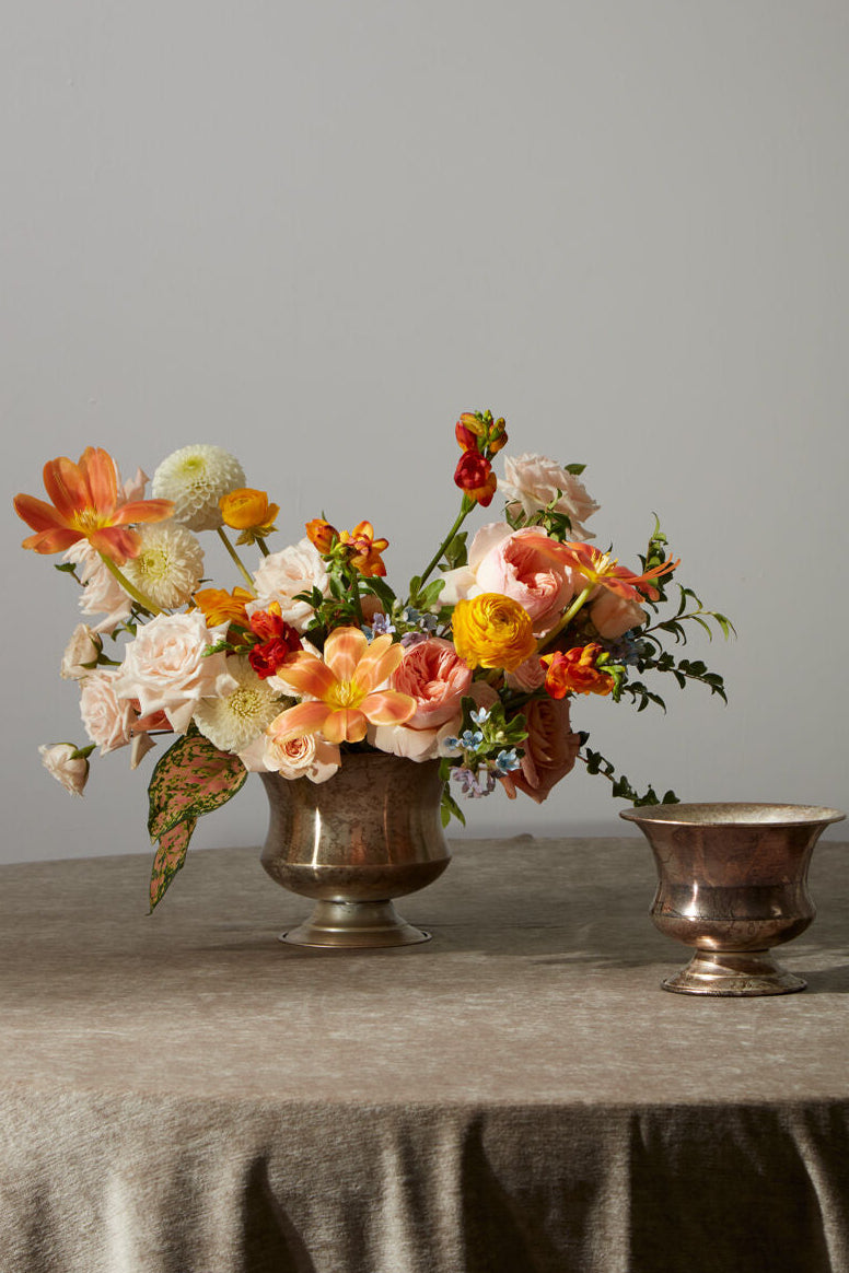 Citrus Glow – Designer Compote Arrangement